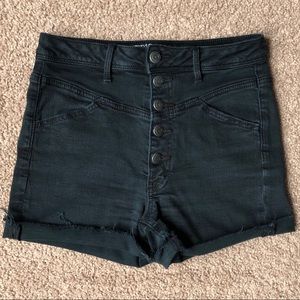 American Eagle Shorts Size 6 High Waisted Black